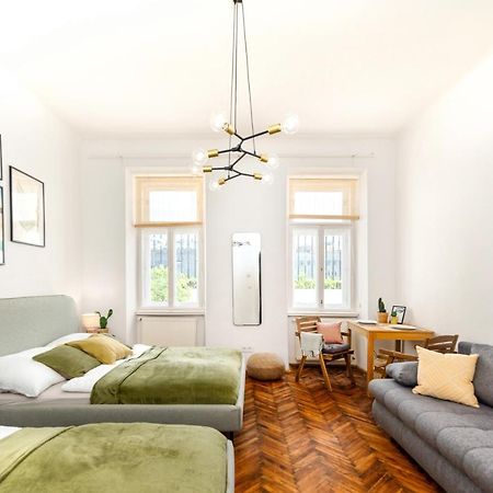 Double King bed home,Netflix, Highspeed Wifi Wien Exterior foto