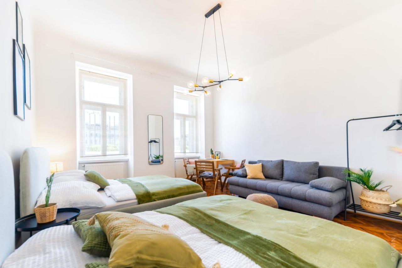 Double King bed home,Netflix, Highspeed Wifi Wien Exterior foto