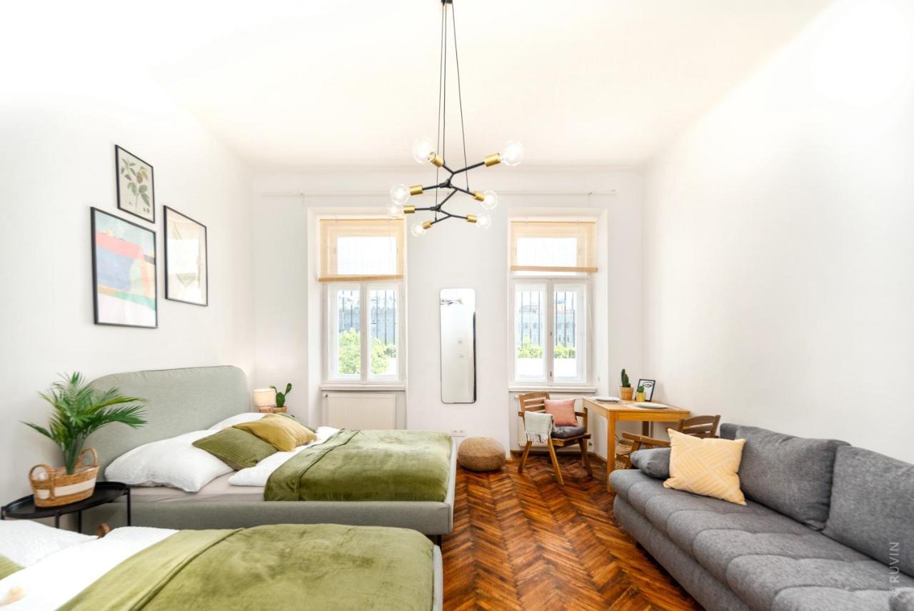 Double King bed home,Netflix, Highspeed Wifi Wien Exterior foto
