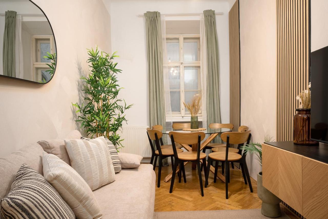 Double King bed home,Netflix, Highspeed Wifi Wien Exterior foto