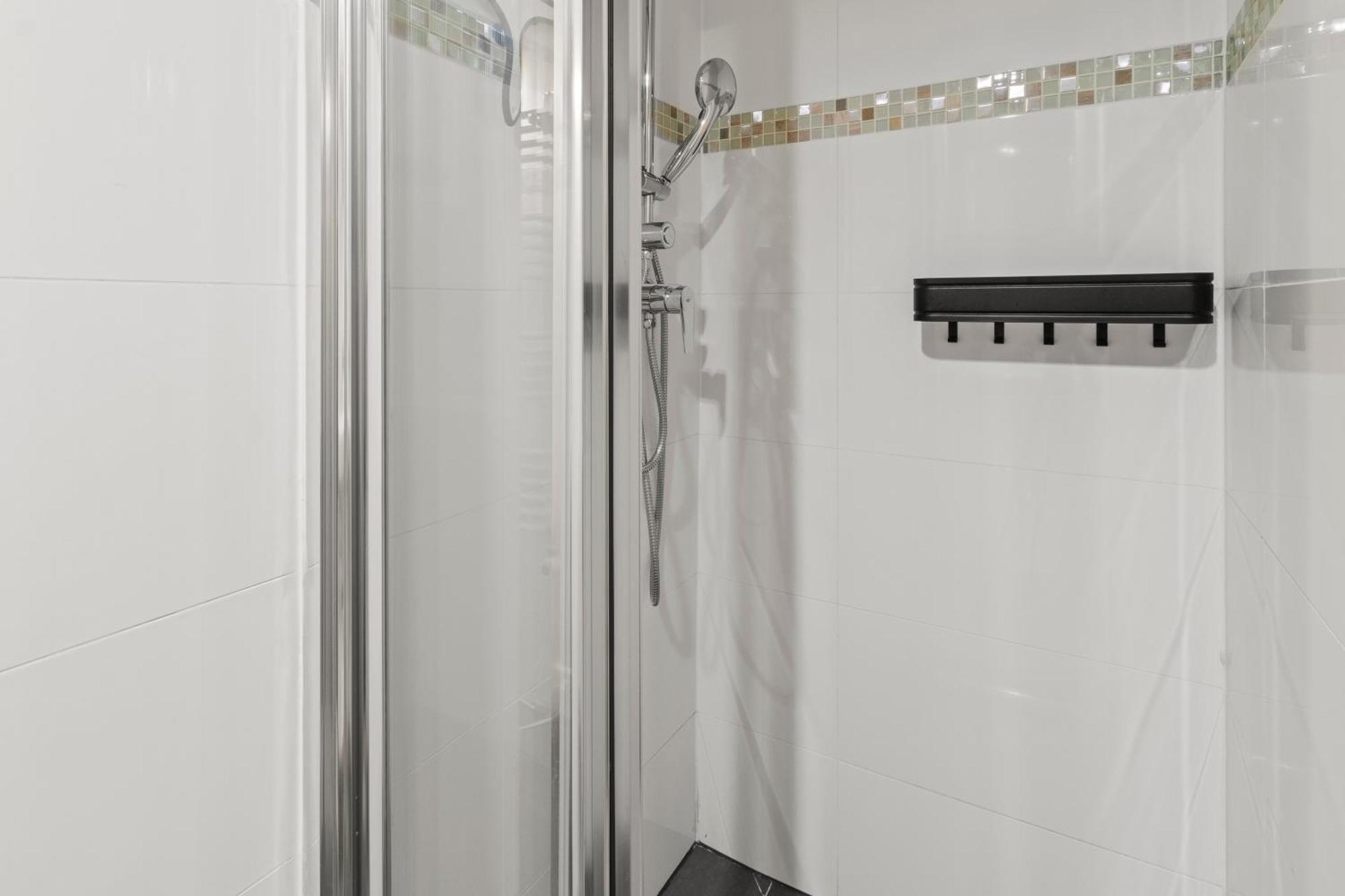 Double King bed home,Netflix, Highspeed Wifi Wien Exterior foto